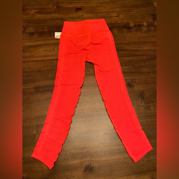 Free People Movement Leggings Ripe Persimmon XS New NWT - Picture 5 of 5